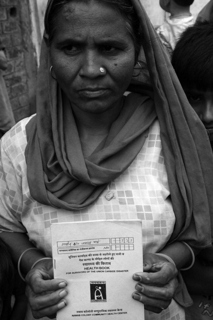 Bhopal slums. Sambhavna's health book